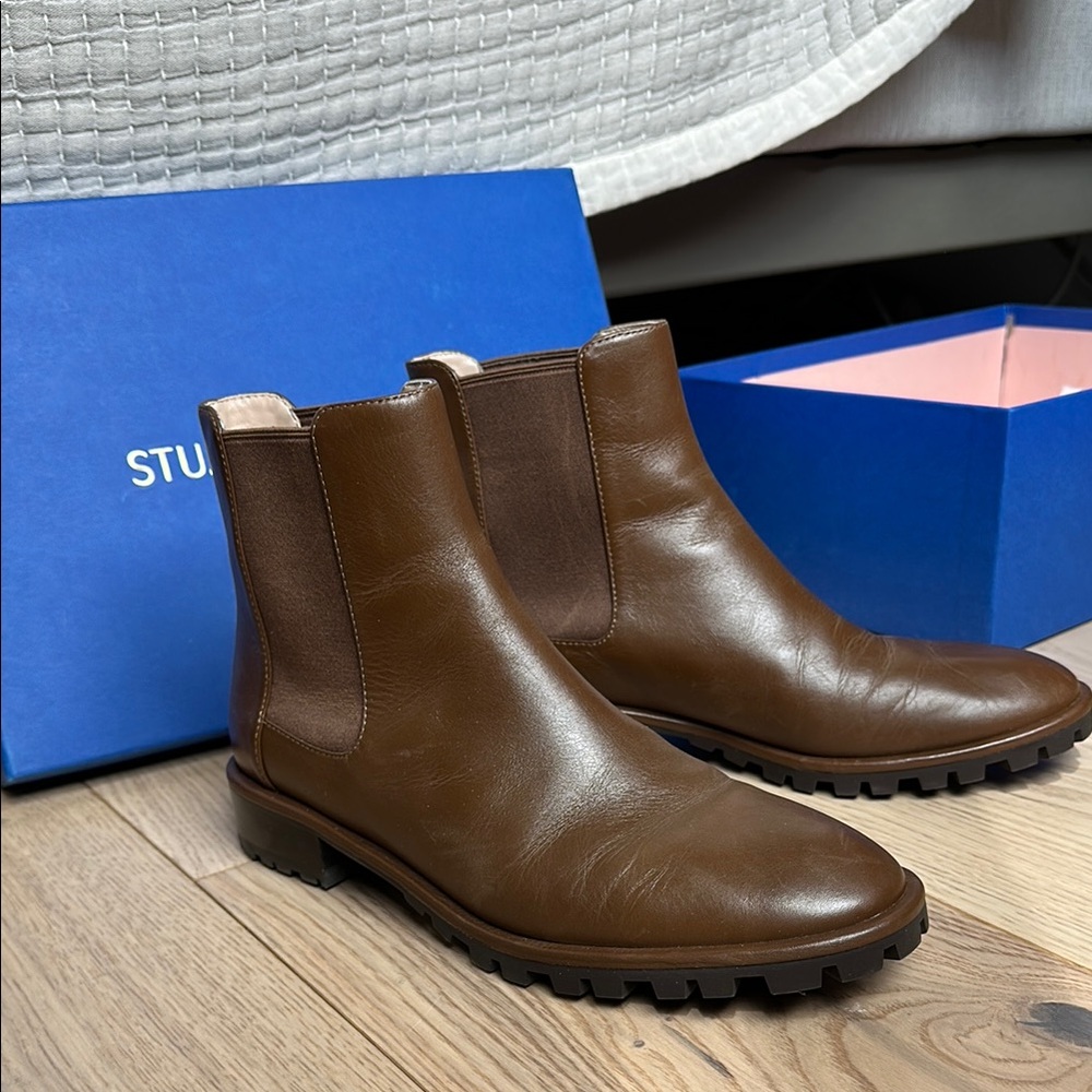Stuart Weitzman Woman's Brown Leather Chelsea Boots